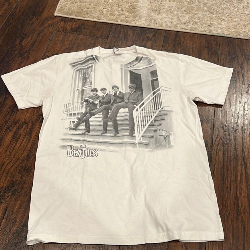Y2K 2008 The Beatles T shirt white mens size M women’s large L in GUC band Tee